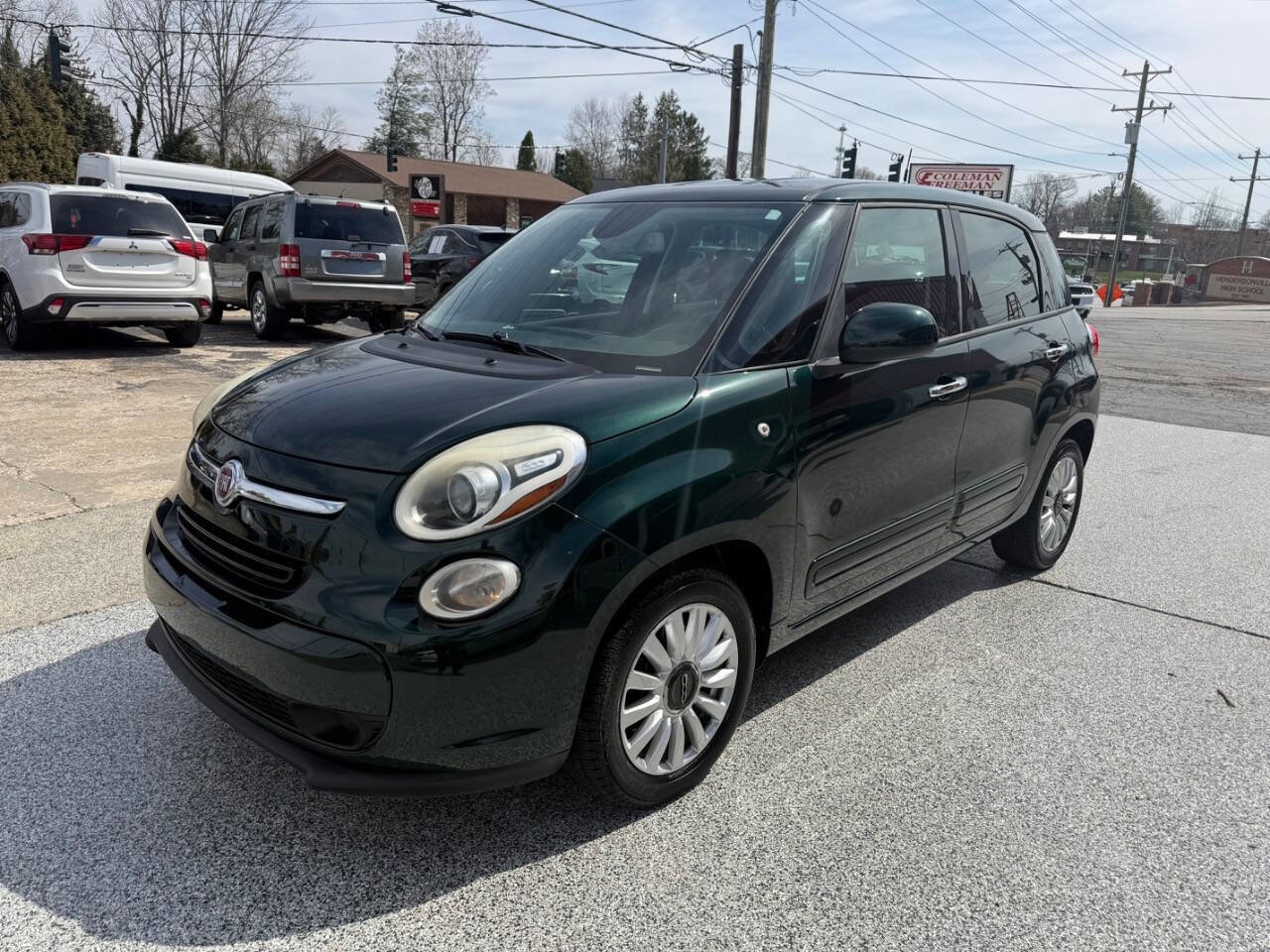 Used 2017 FIAT 500L Pop w/ Popular Equipment Package image 2