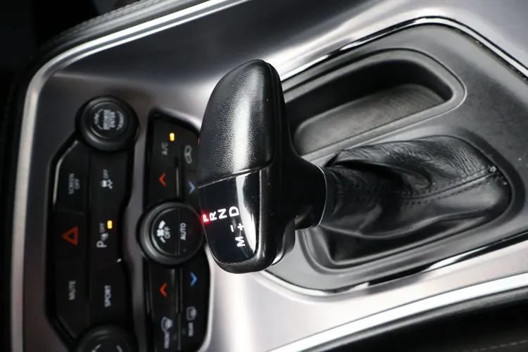 Used 2022 Dodge Challenger GT RWD image 29