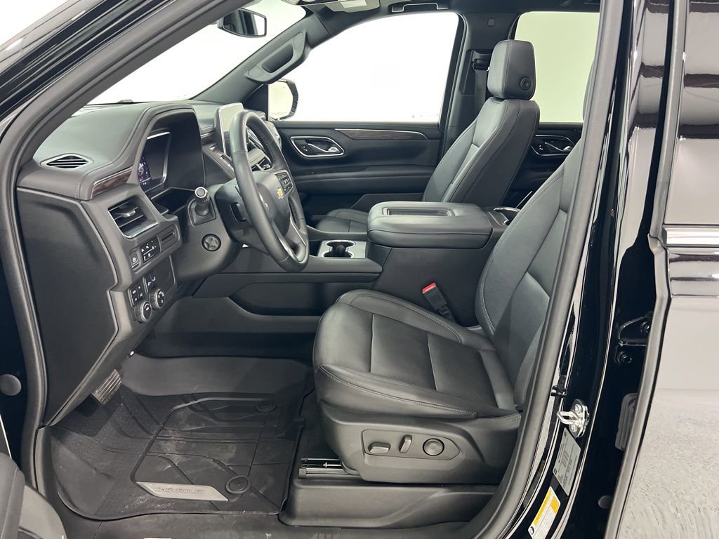 Used 2023 Chevrolet Tahoe LT w/ LT Signature Plus Package AWD/4WD image 19