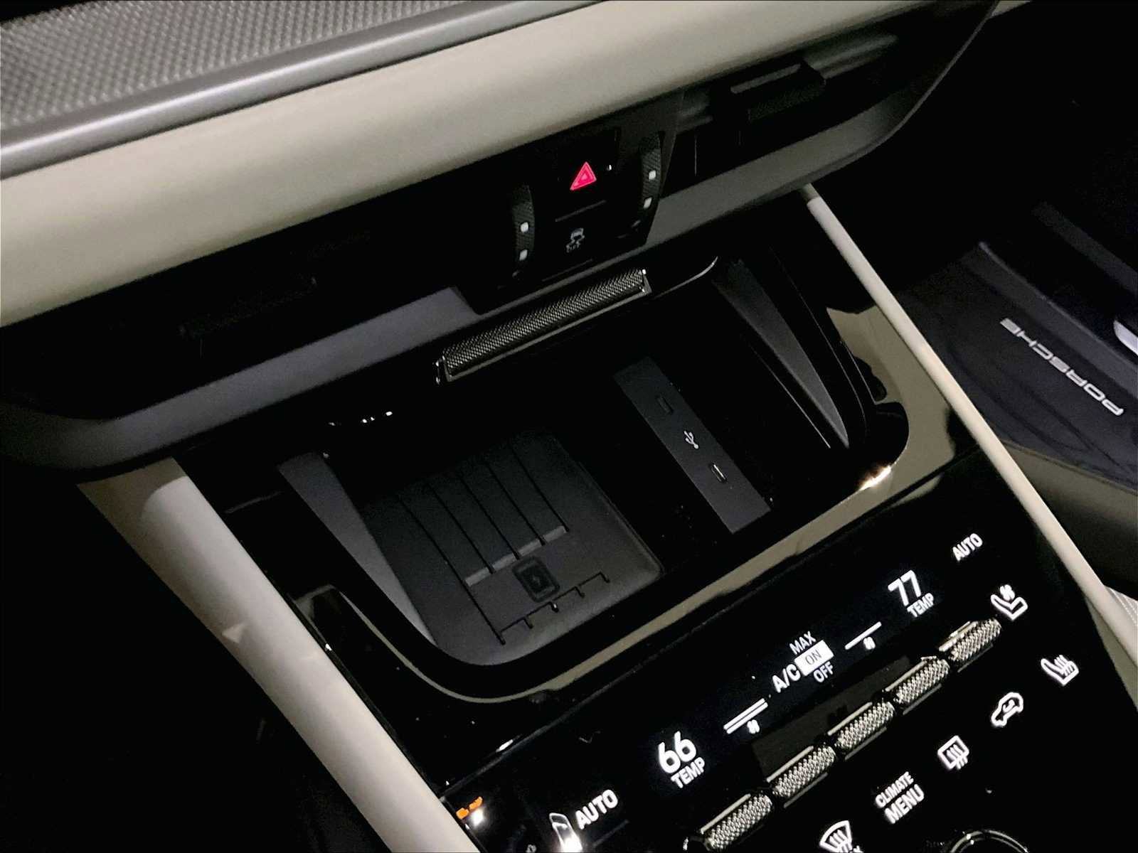 Used 2025 Porsche Cayenne image 29