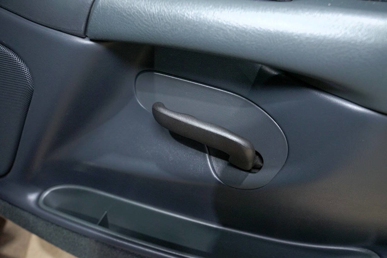 Used 2002 GMC Sierra 1500 SLE image 35