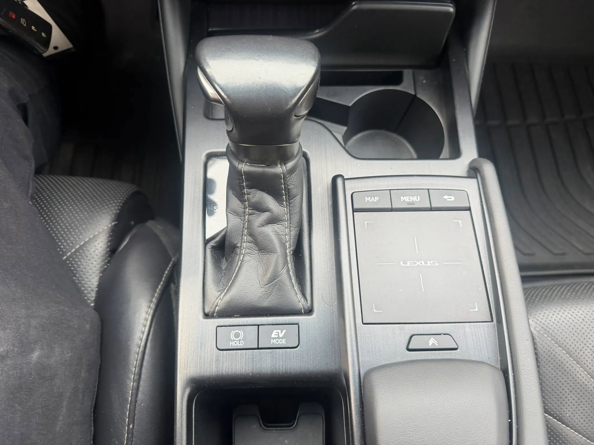 Used 2020 Lexus ES 300h w/ Accessory Package FWD image 23