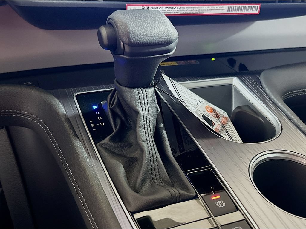 New 2026 Toyota Sienna LE FWD image 17