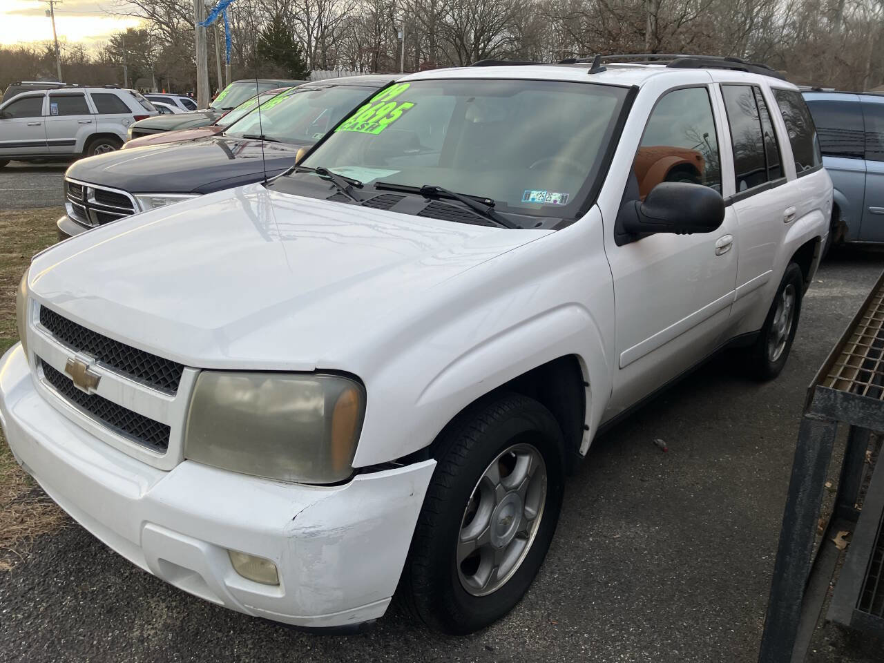 Used 2009 Chevrolet TrailBlazer LT w/ Sun And Sound Package image 3