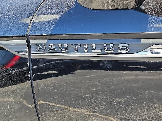 Used 2022 Lincoln Nautilus Reserve FWD image 14