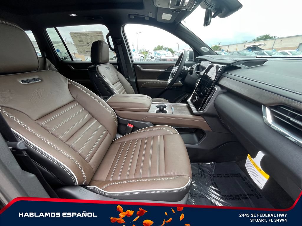 New 2026 GMC Acadia Denali Ultimate FWD image 21