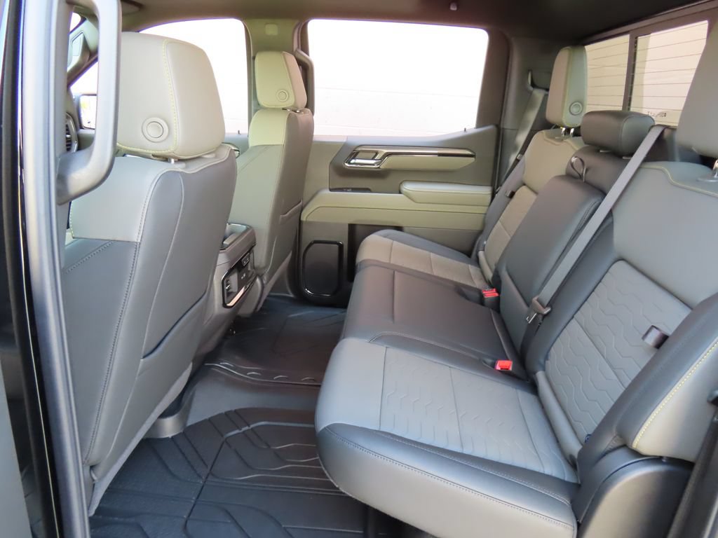 New 2026 Chevrolet Silverado 1500 ZR2 w/ Dark Appearance Package AWD/4WD image 30