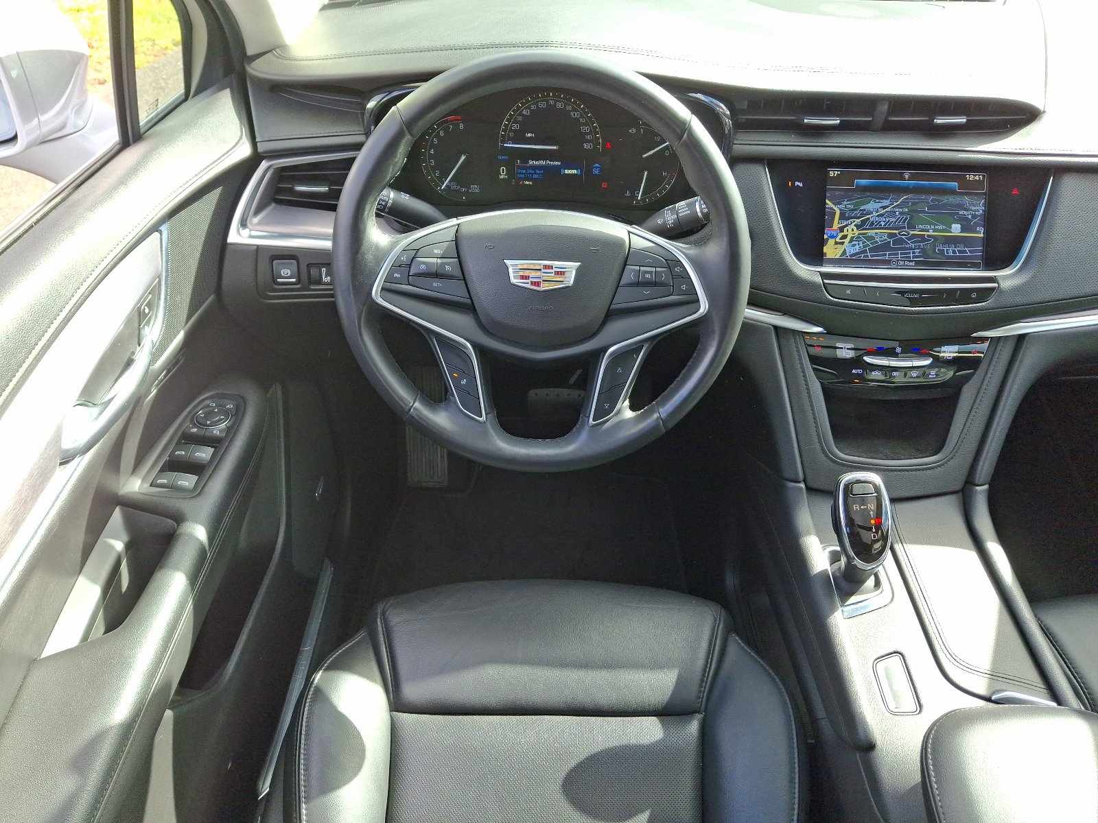 Used 2018 Cadillac XT5 Luxury w/ LPO, Wheel Lock Package image 11