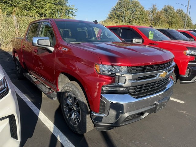 Used 2021 Chevrolet Silverado 1500 LT w/ Z71 Off-Road Package image 2