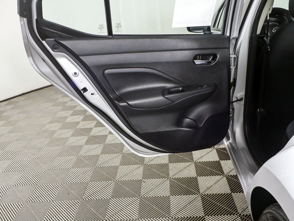 Used 2024 Nissan Versa SV w/ Trunk Package image 21