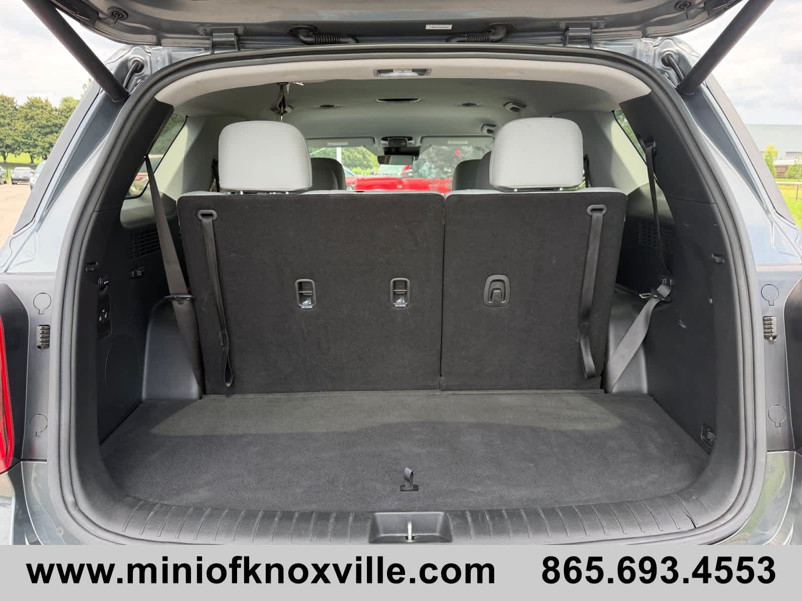 Used 2025 Hyundai Palisade SEL FWD image 17