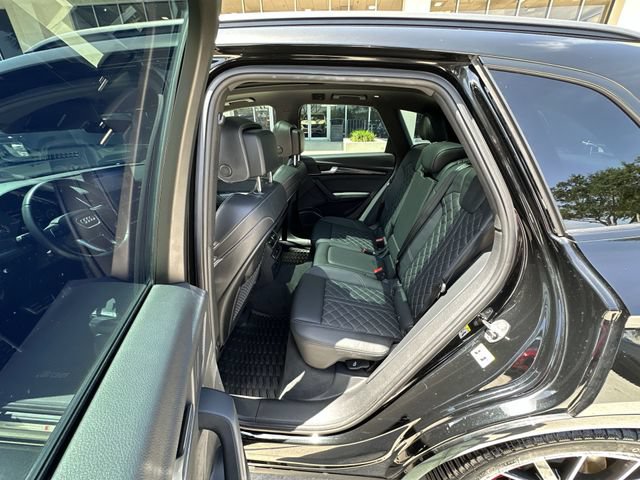 Used 2023 Audi SQ5 Prestige AWD/4WD image 30