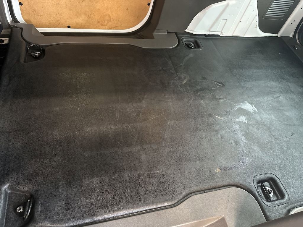 Used 2021 Ford Transit Connect XL image 32