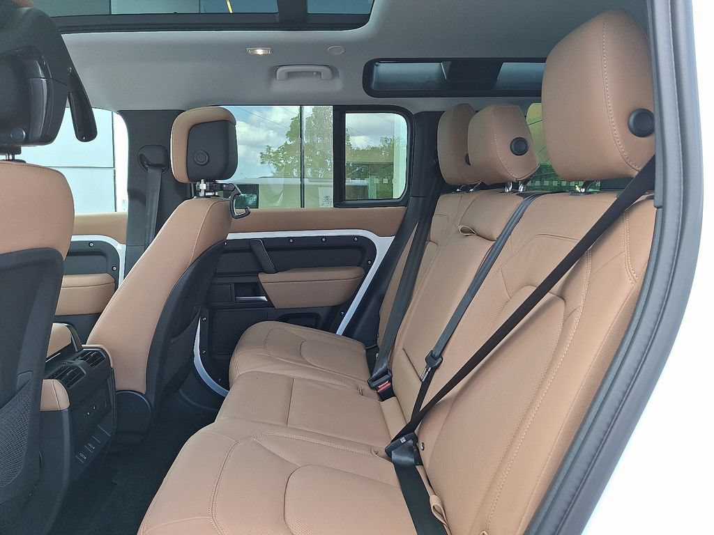 New 2026 Land Rover Defender 110 S AWD/4WD image 6