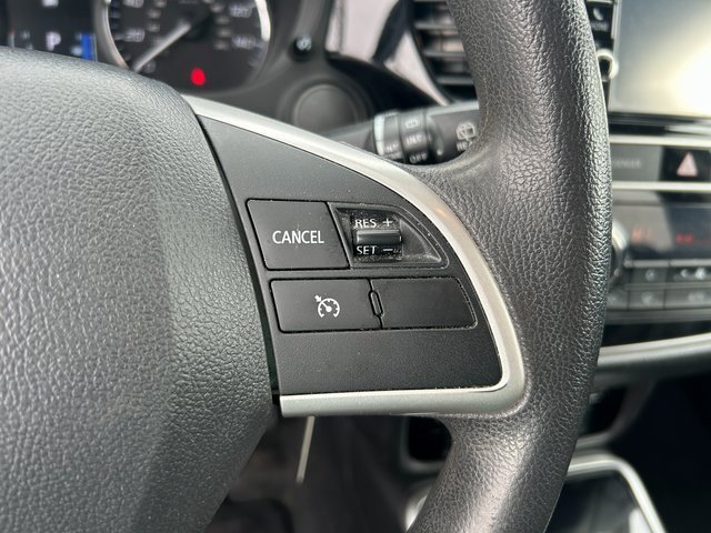 Used 2019 Mitsubishi Outlander SE image 16