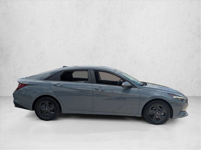 Used 2023 Hyundai Elantra SEL FWD image 4