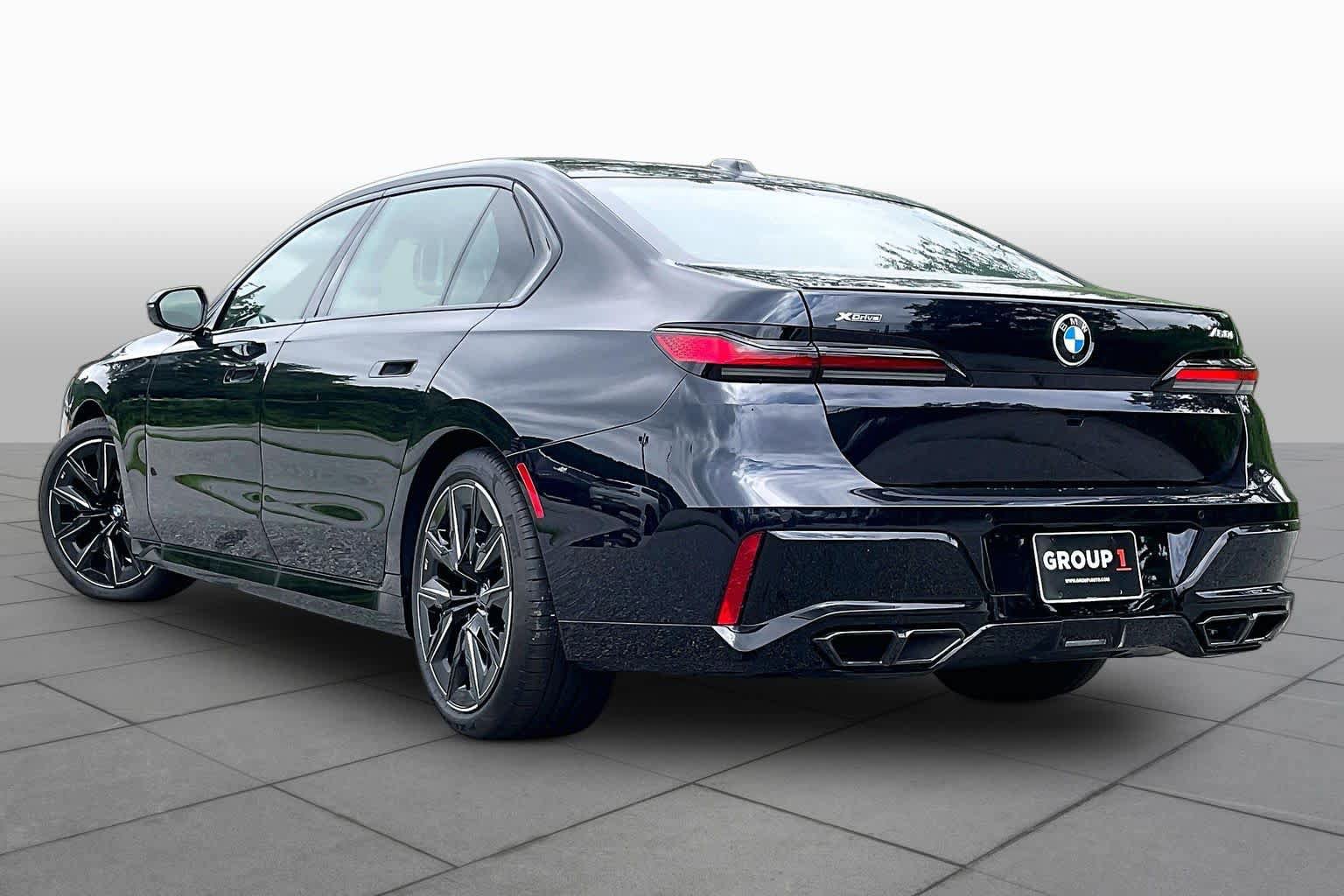 New 2026 BMW 760i xDrive w/ Autobahn Package AWD/4WD image 12