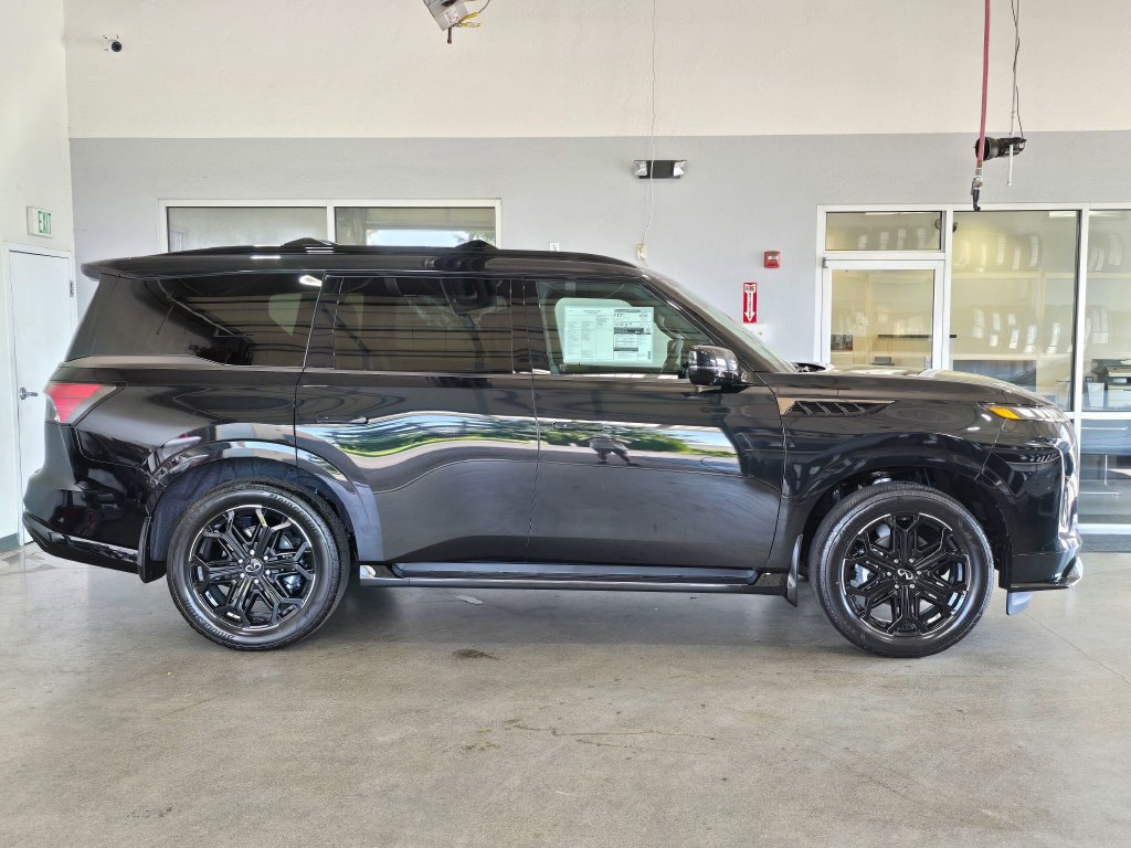 New 2027 INFINITI QX80 Sensory w/ Sport Exterior Package AWD/4WD image 4
