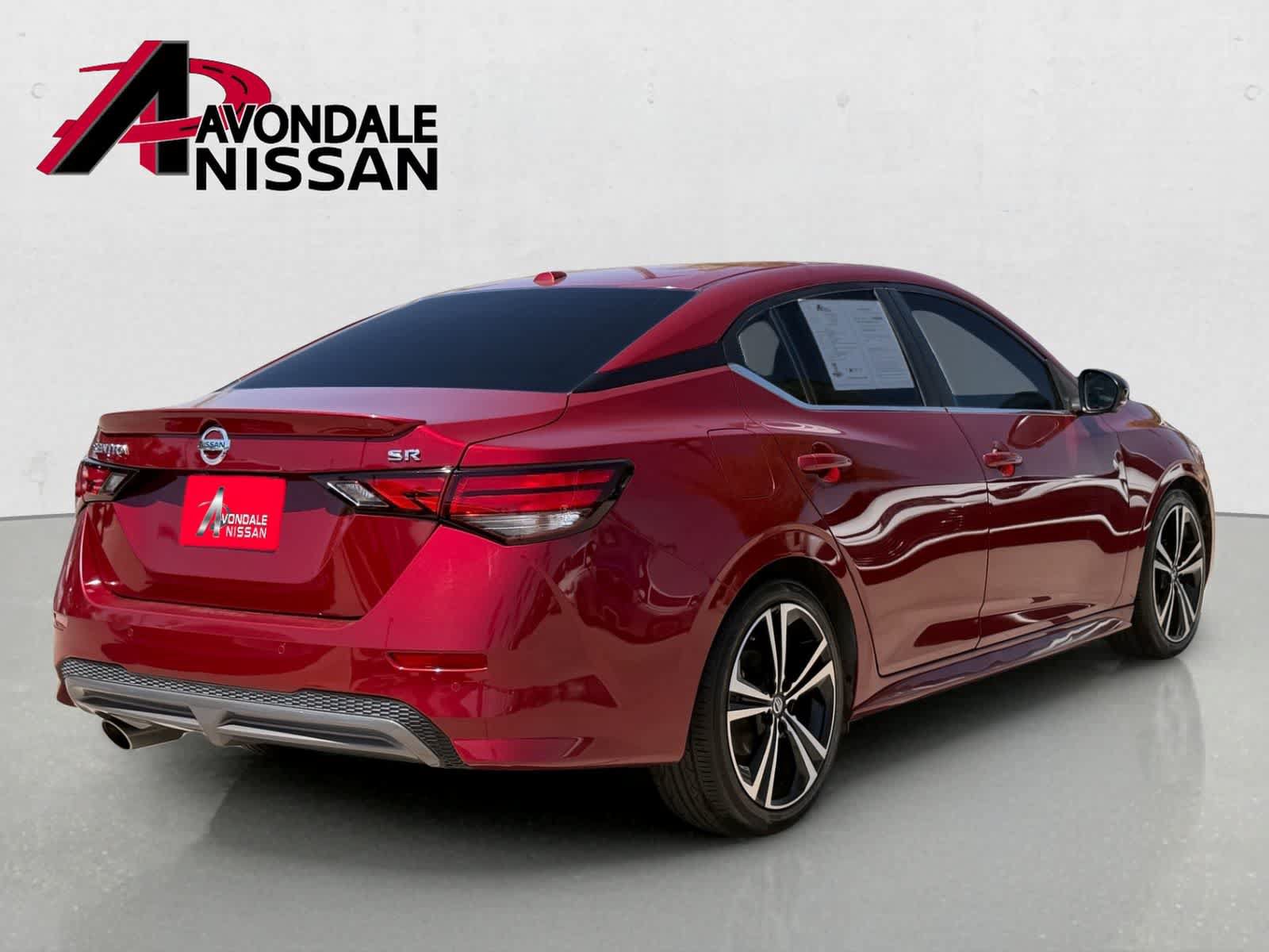 Used 2022 Nissan Sentra SR w/ SR Premium Package FWD image 6