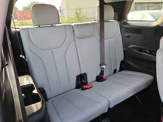 Used 2025 Hyundai Palisade SEL AWD/4WD image 17