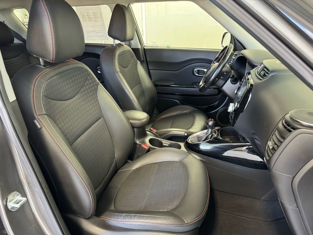 Used 2018 Kia Soul ! w/ Tech Package FWD image 27