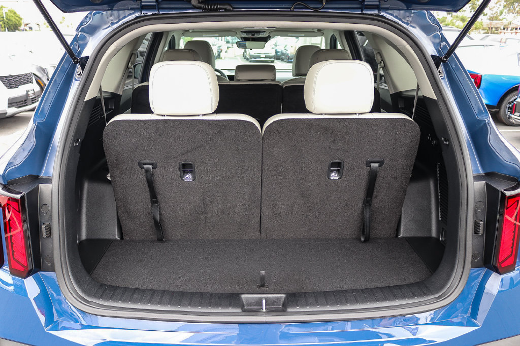 Certified 2026 Kia Sorento S w/ S Panoramic Sunroof Package AWD/4WD image 25