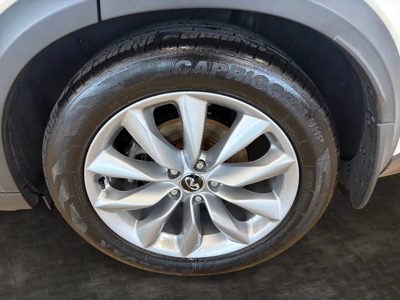 Used 2019 INFINITI QX50 Luxe w/ Navigation Package AWD/4WD image 42