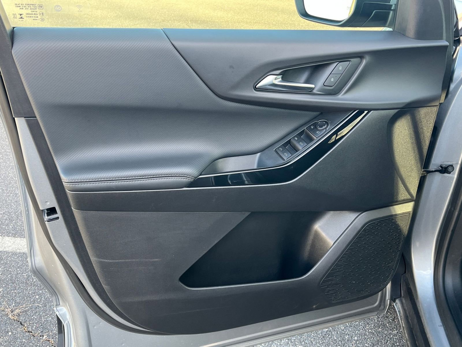 Used 2025 Chevrolet Equinox LT image 20