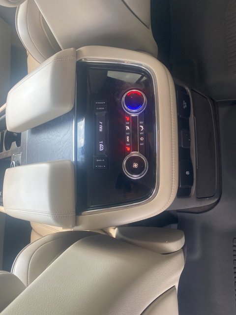 Used 2018 Lincoln Navigator Select w/ Technology Package image 13