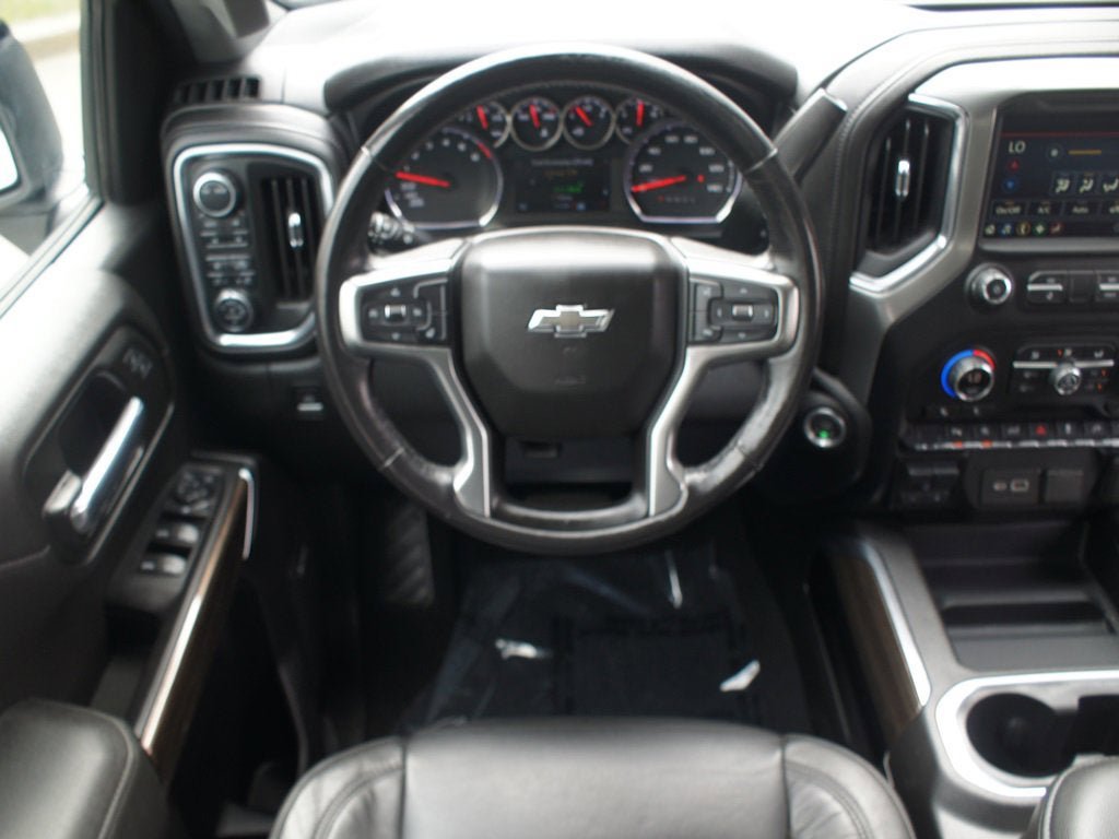 Used 2020 Chevrolet Silverado 1500 LT Trail Boss AWD/4WD image 5