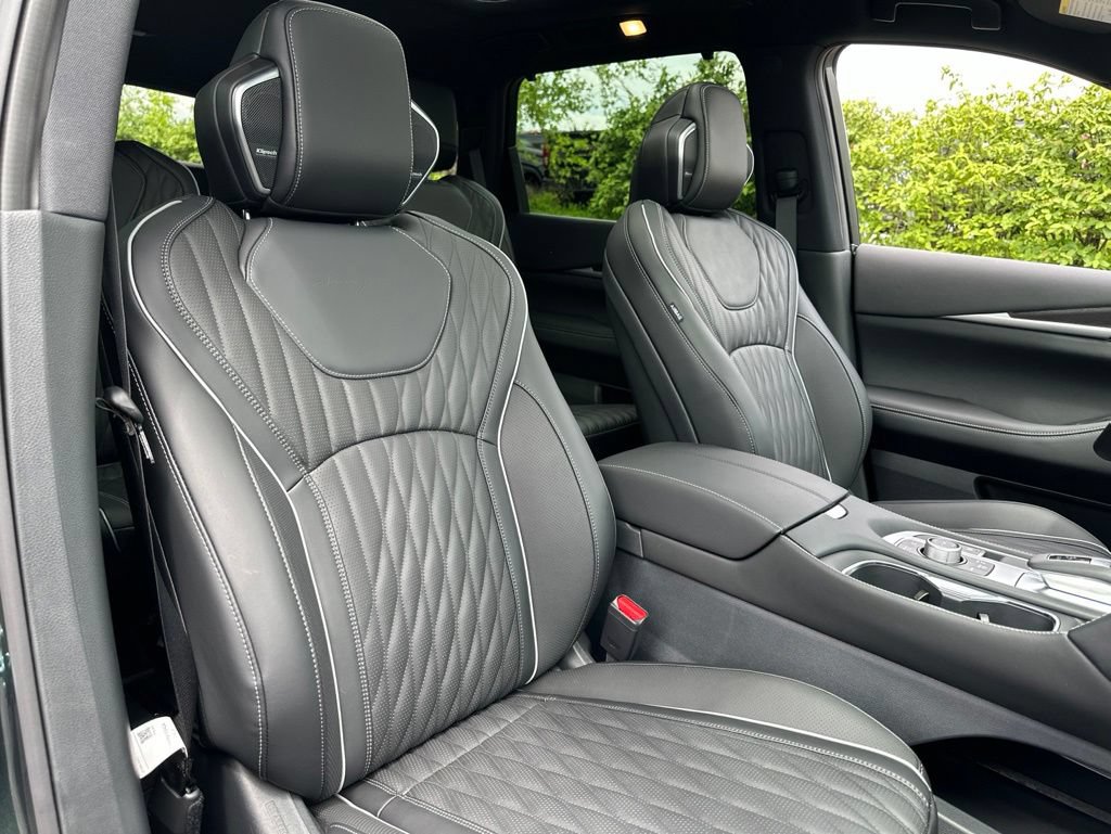 Used 2027 INFINITI QX60 Autograph w/ Dark Cargo Package AWD/4WD image 19
