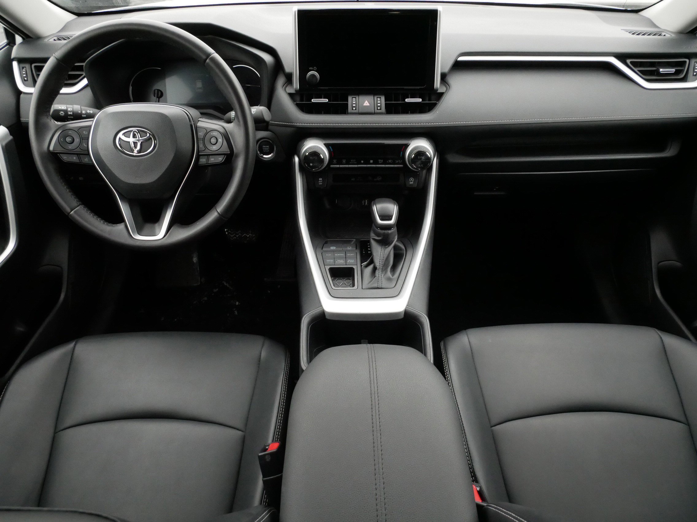 Certified 2025 Toyota RAV4 XLE Premium image 10