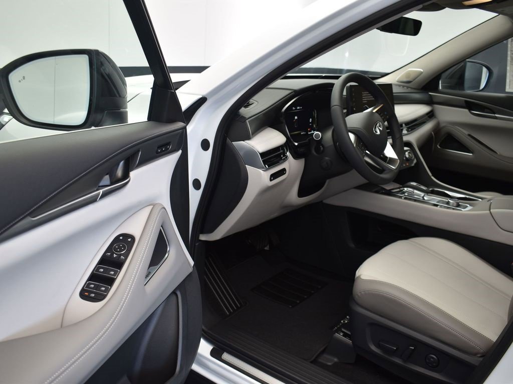 New 2026 INFINITI QX60 Luxe w/ Cargo Package image 11