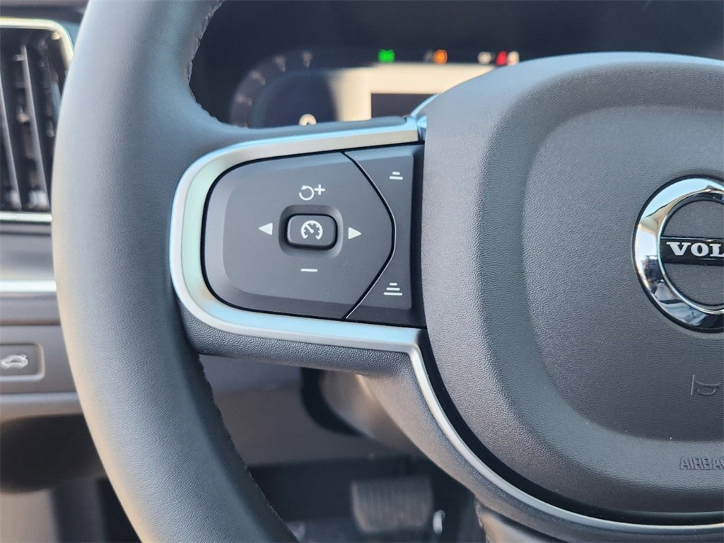 New 2025 Volvo XC60 B5 Core w/ Protection Package Premier image 16