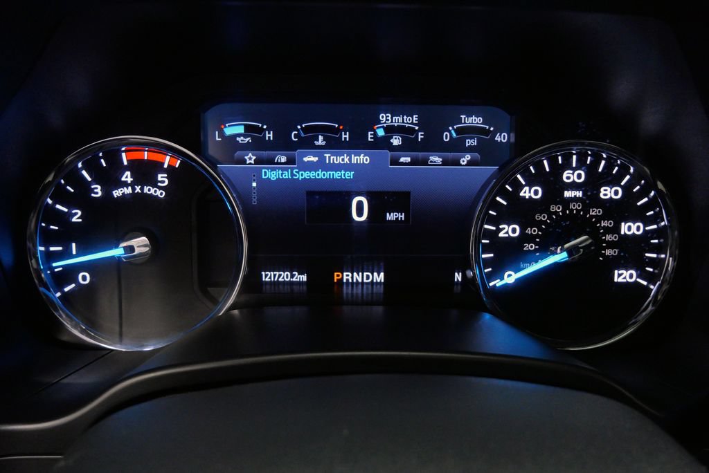 Used 2022 Ford F250 Lariat w/ Black Appearance Package AWD/4WD image 26