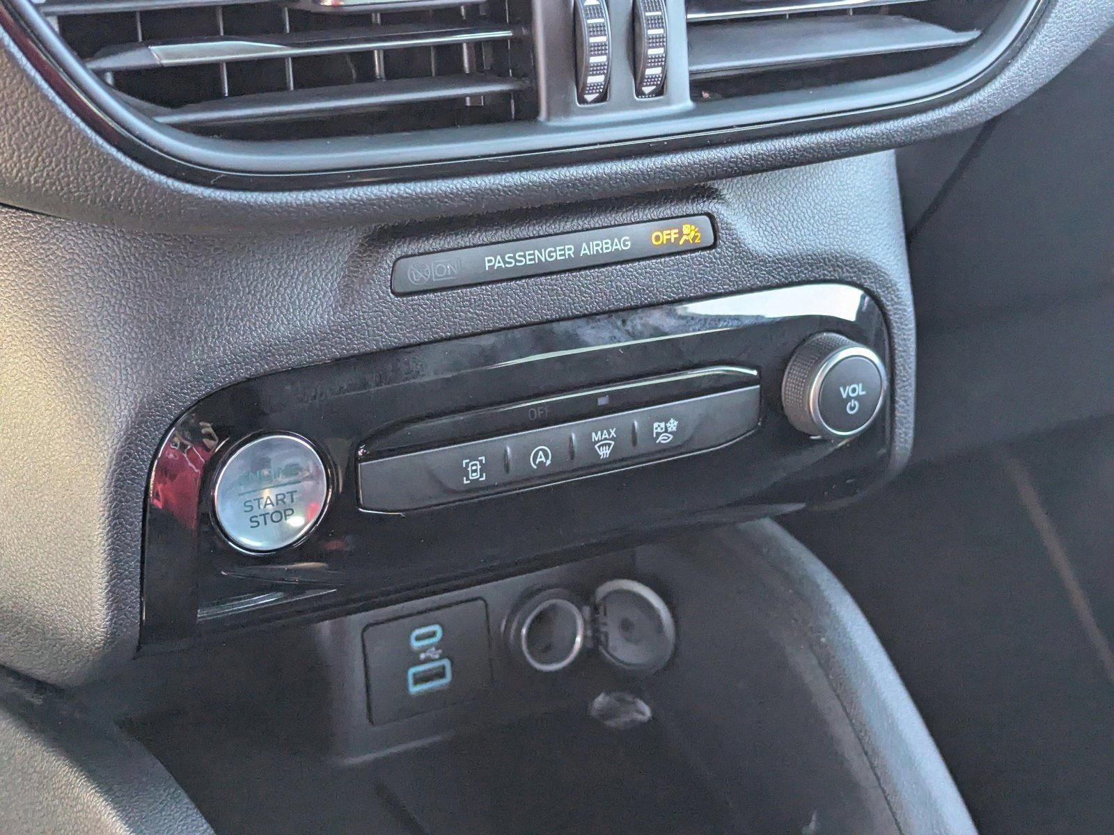 Used 2023 Ford Escape ST-Line w/ Tech Pack #1 image 29