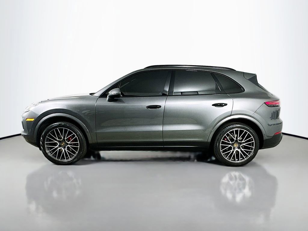 Used 2019 Porsche Cayenne Base image 4