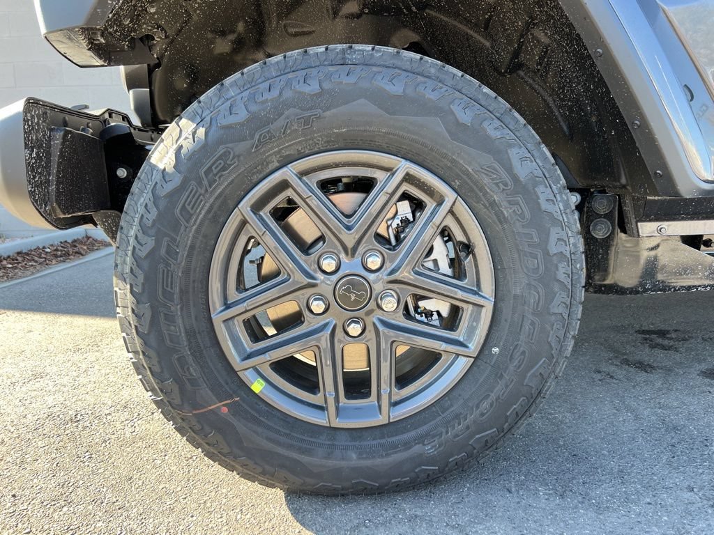 New 2026 Jeep Gladiator Sport AWD/4WD image 25