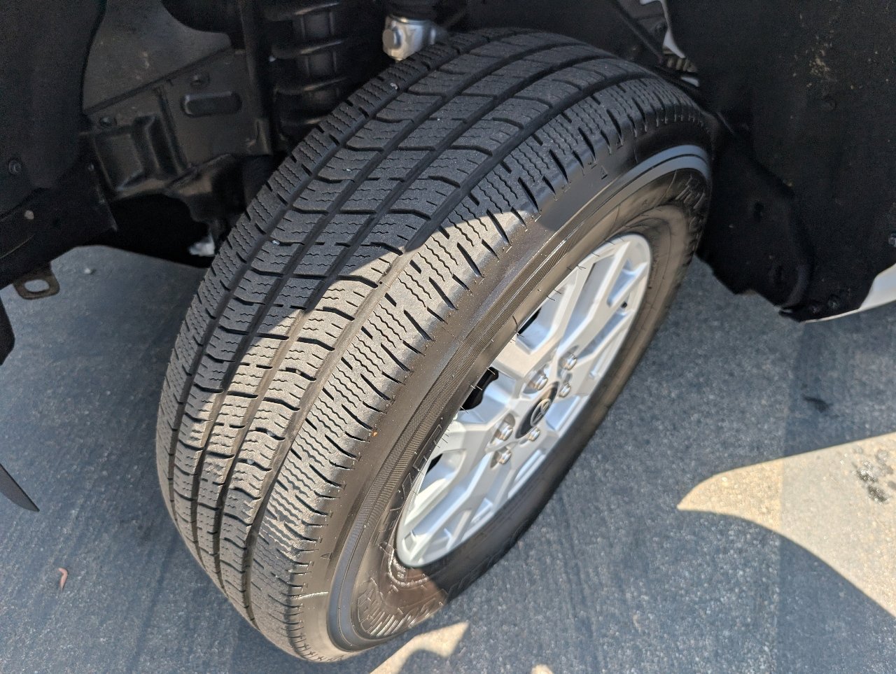 Used 2025 Toyota Tacoma SR5 image 21