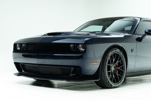 Used 2015 Dodge Challenger SRT Hellcat image 10
