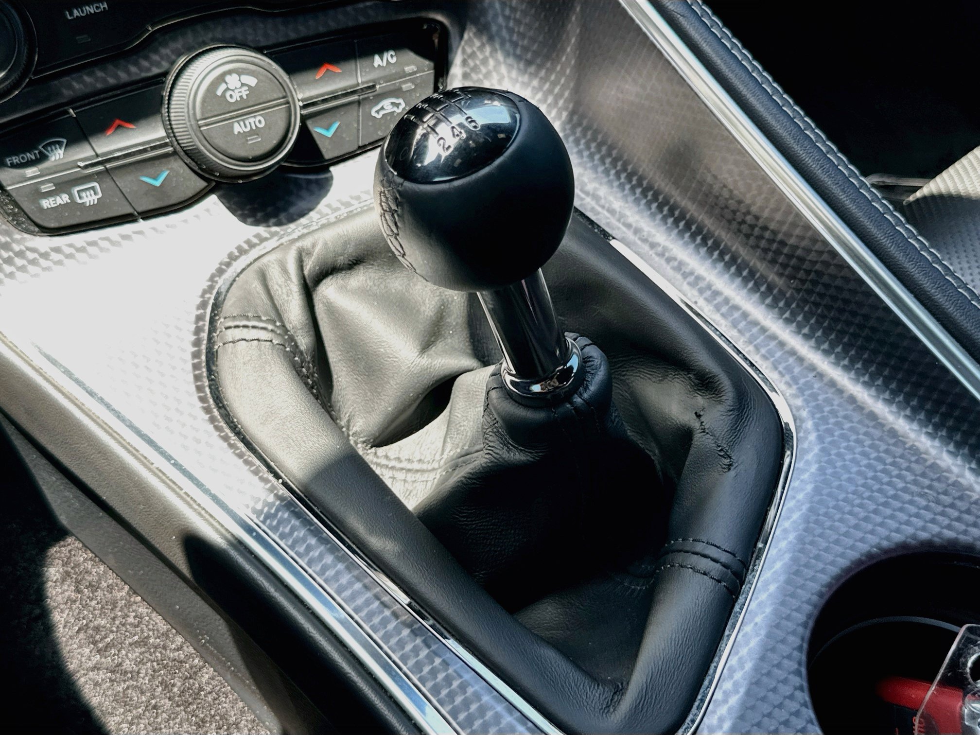 Used 2015 Dodge Challenger SRT Hellcat RWD image 17