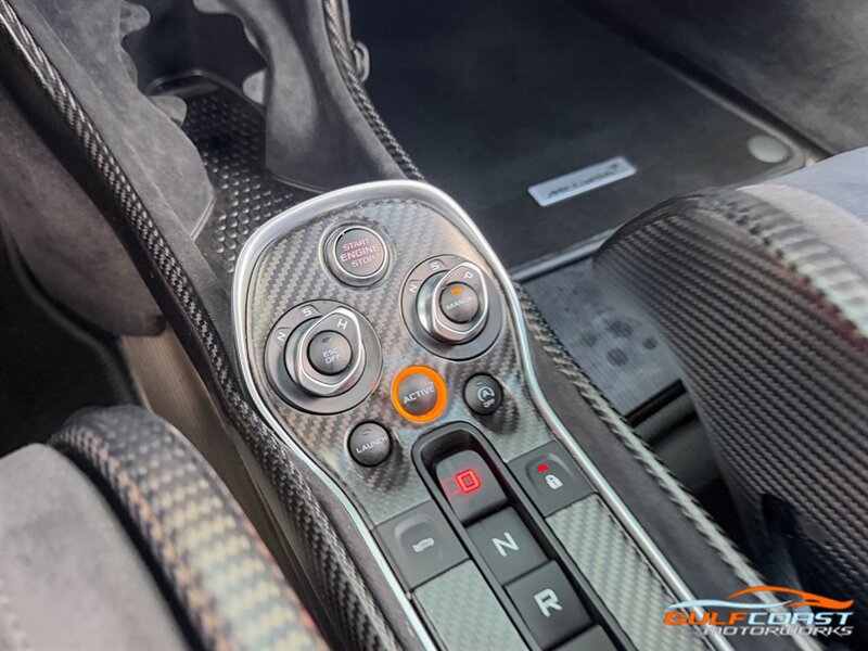 Used 2019 McLaren 600LT RWD image 21