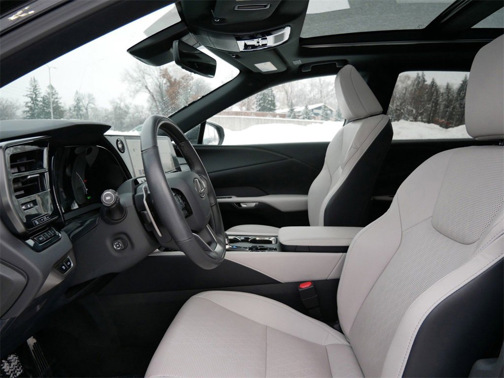 Used 2023 Lexus RX 350 image 8