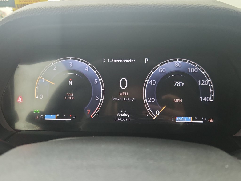 Certified 2025 Jeep Grand Cherokee Altitude AWD/4WD image 26