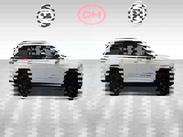 New 2025 Jeep Grand Cherokee Altitude video 2