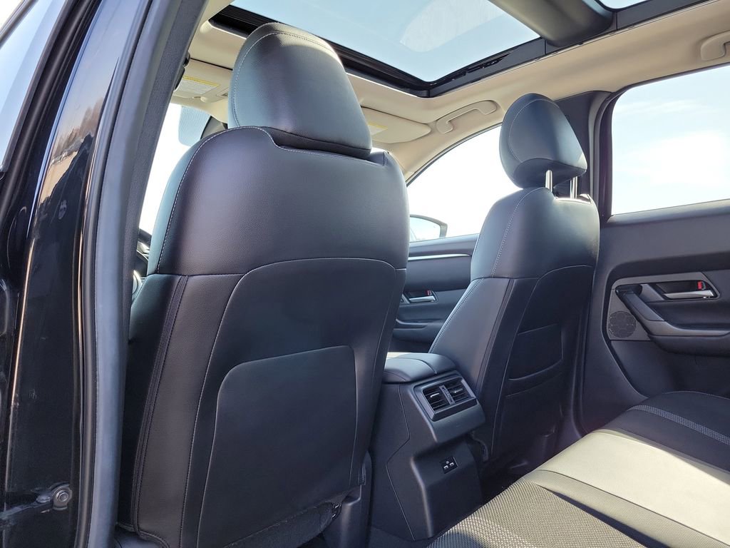 Used 2024 MAZDA CX-50 AWD 2.5 S w/ Premium Package image 14