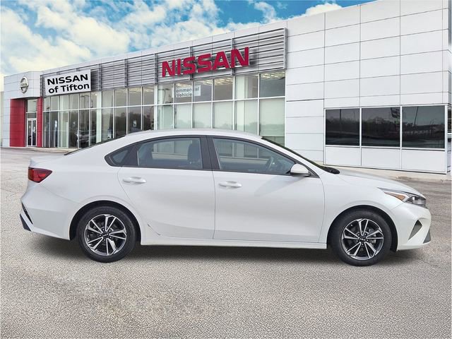 Used 2024 Kia Forte LXS image 3