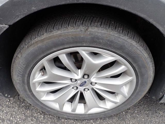 Used 2017 Ford Taurus Limited image 10