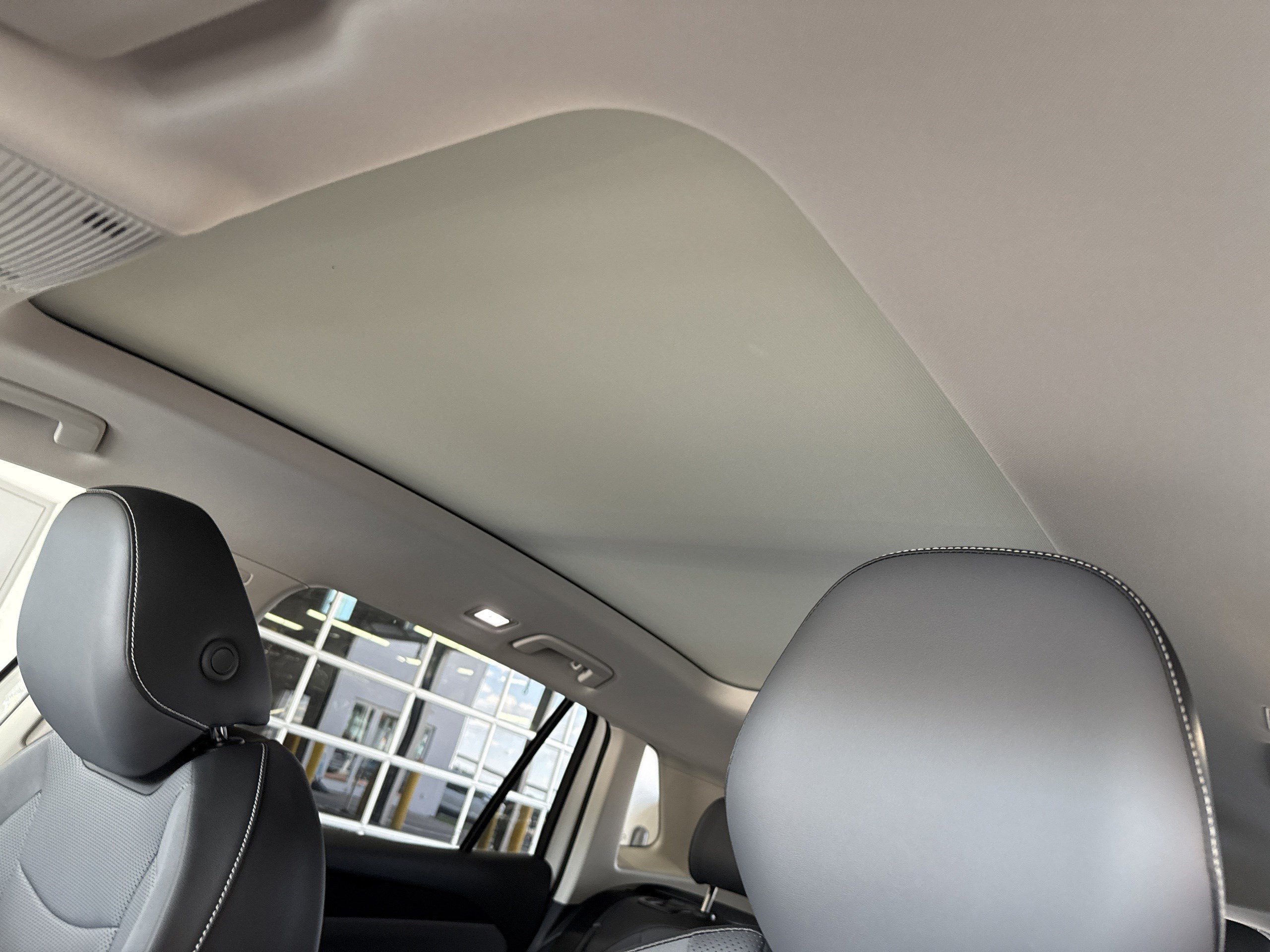 New 2026 Volkswagen Tiguan SE FWD image 21
