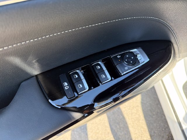New 2027 Kia K5 GT-Line FWD image 17